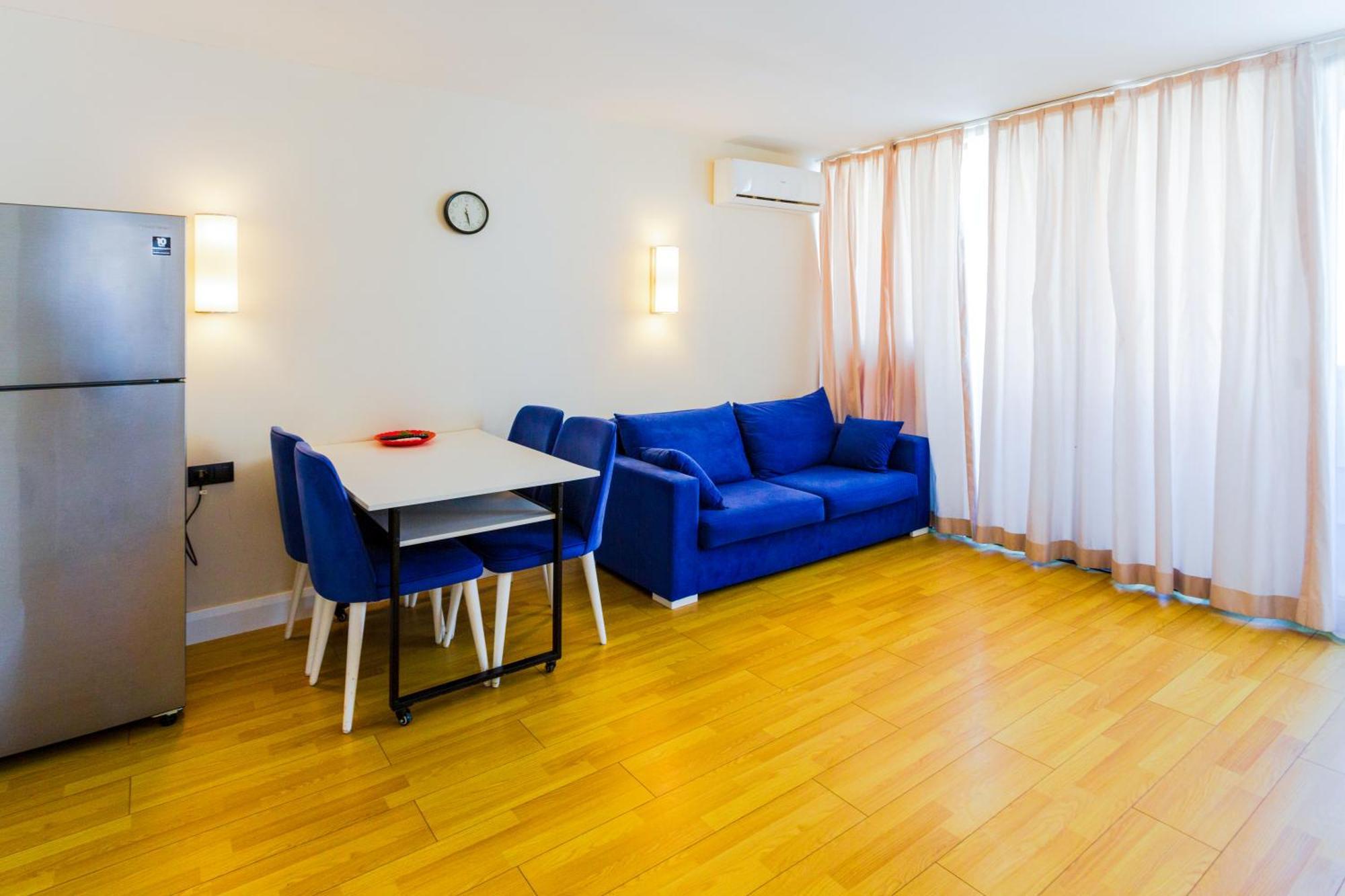 Best Location Apartments In Batumi Exterior foto